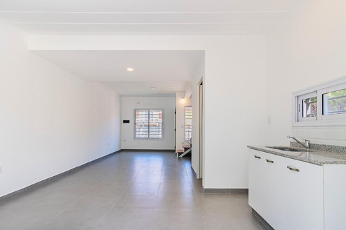 Imagen 10 de 19 de Duplex 3 Ambientes Combet 6017 - V. Ballester
