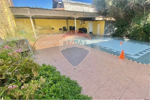 Oficina O Residencial En Recoleta