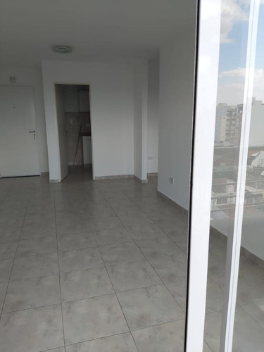 Imagen 7 de 20 de Departamento - Moron