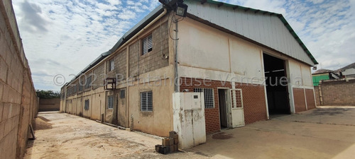 Galpónes Comercial En Venta En Zona Industrial 2 Barquisimeto Lara -- %%m-c-t%% Cod. 23 Guion 2 1 9 7 9