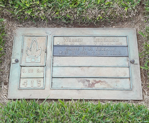 Cemitério Do Morumbi - Jazigo Com 3 Gavetas. (vazio)