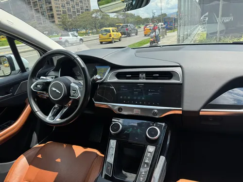 Jaguar I-PACE HSE 0