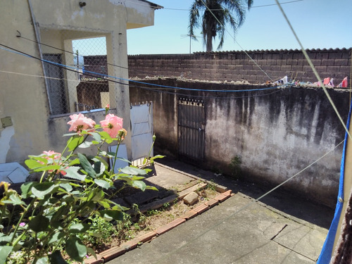 Terreno De265 Metros Com Três Casas
