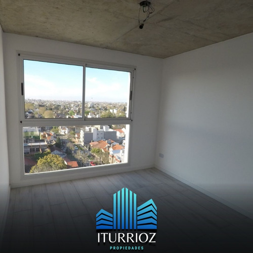 Imagen 14 de 17 de En Venta Semipiso Banfield Rincón 395 4 Años De Antigüedad