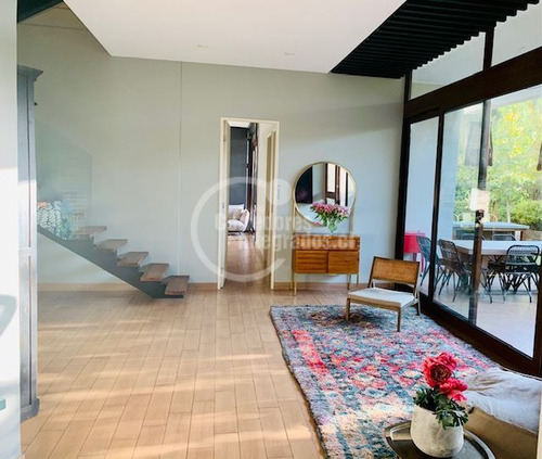 Espectacular Duplex En Vitacura ,magnificas Areas Verdes