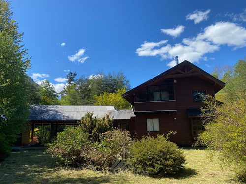 Arriendo Casa De 5 Dorm. En Rivera Del Rio Liucura En Pucón