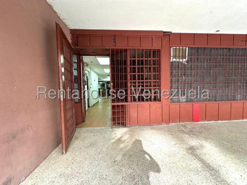 Excelente Local Comercial En Alquiler En Los Palos Grandes, 25-9993