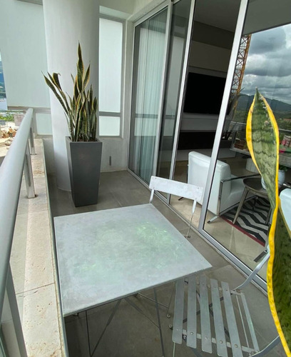 Apartamento En Alquiler Amoblado En Terrazas Del Country, Valencia 268580 Lz