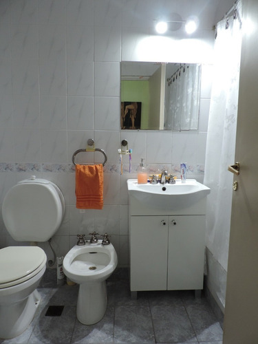 Venta 4 Amb. Bª Cerrado - Las Flores 1600 - Wilde T. 27