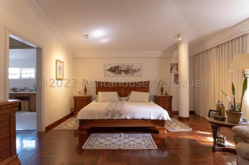 Casa En Venta 23-26421