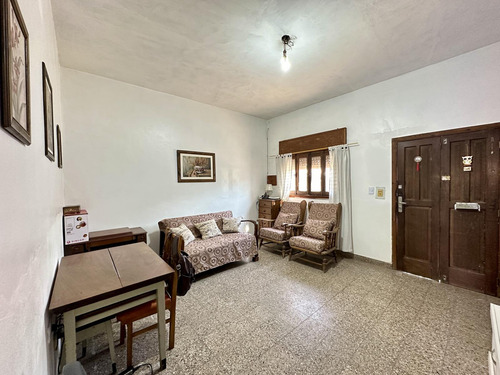 Casa De Tres Ambientes En Venta, Llavallol, Lomas De Zamora