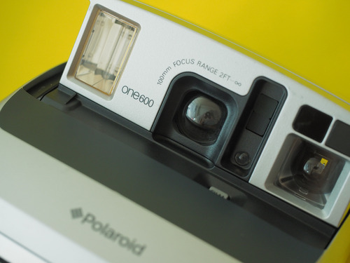 Polaroid One 600 Camara Instantanea Flash + Cartucho Gris (Usado)