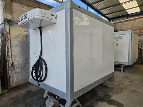 Caja Refrigerada Para Toyota Hilux 2024