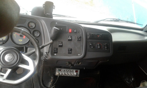 Imagem 4 de 9 de Mercedes Mb1634
