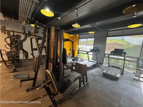 Apartamento En Bosque De Pinos Rah Co: 25-967