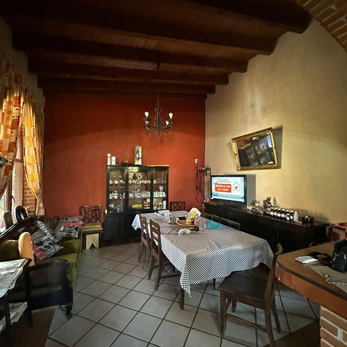 Magnífico Rancho Ganadero Con Excelentes Instalaciones Sup. 25 Hectáreas.