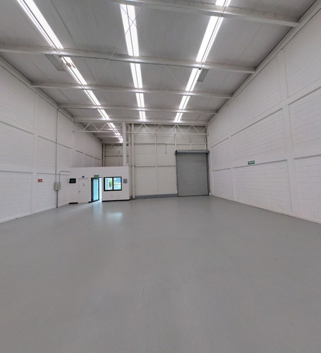Nave Industrial O Bodega Con Excelente Ubicación