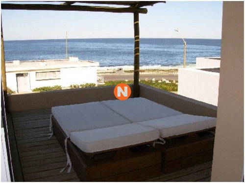 Casa En Venta, Peninsula, Punta Del Este, 4 Dormitorios.- Ref: 207873