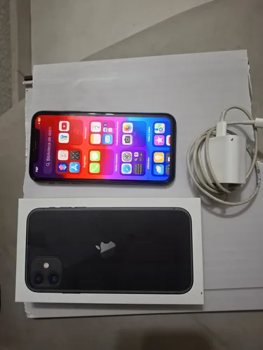 Apple iPhone 11 (Usado)