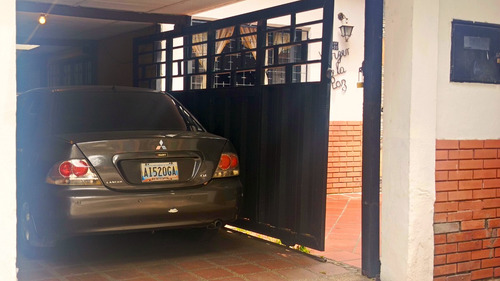 Se Vende Bella Casa En Santa Mónica Mls 25-19956