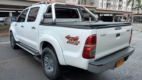 Imagen 3 de 15 de Toyota Hilux 2.5 Imv 4x4