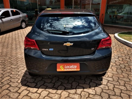 Chevrolet Onix 1.0 Mpfi Lt 8v Flex 4p Manual
