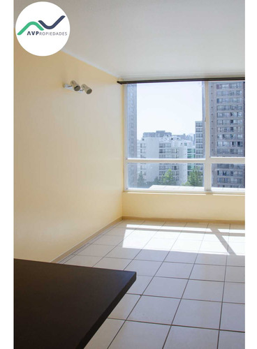 Arriendo Depto 1015 De 1d En Metro Hospitales (94608)