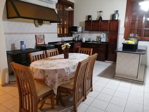Hogar De Ancianos,residencial Placeres, Casa De Salud