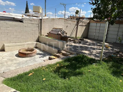 Casa Venta, Un Piso En Esquina, Col. Mirador, Chihuahua