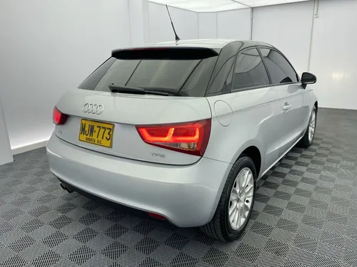 Audi A1 1.4 T TFS ATTRACTION