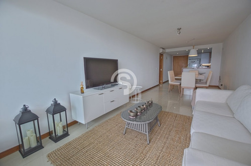 Apartamento 2 Dormitorios En Suite En Alquiler- Ref: 3350