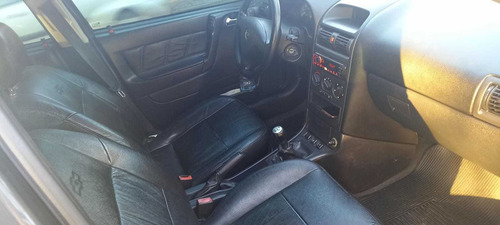 Imagem 3 de 12 de Chevrolet Astra 2009 2.0 Advantage Flex Power 5p 121 Hp