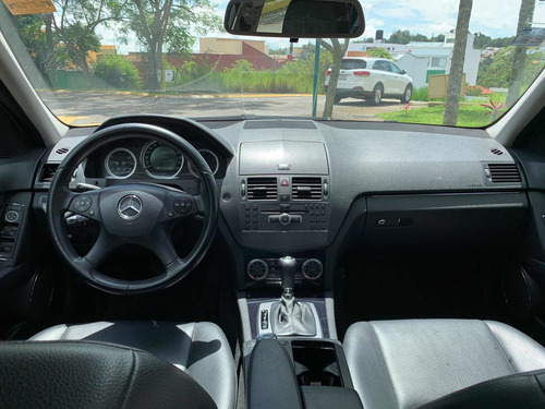 Imagen 9 de 11 de Mercedes-benz Clase C 2010 3.0 300 Classic Mt