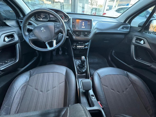 Peugeot 2008 1.6 Feline