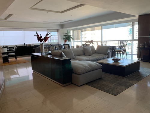Amplio Departamento A La Venta En Privada Del Bosque