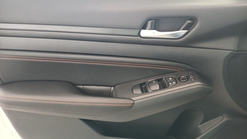 Imagen 12 de 14 de Nissan Altima Sr 2.0 Turbo Cvt