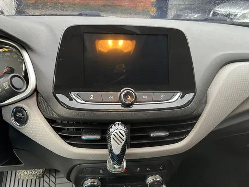 Chevrolet Onix 1.0T Premier Hatch At