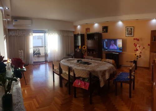 S. Martín Ctro. Semipiso 4 Amb. C/balcón Cochera Y Baulera