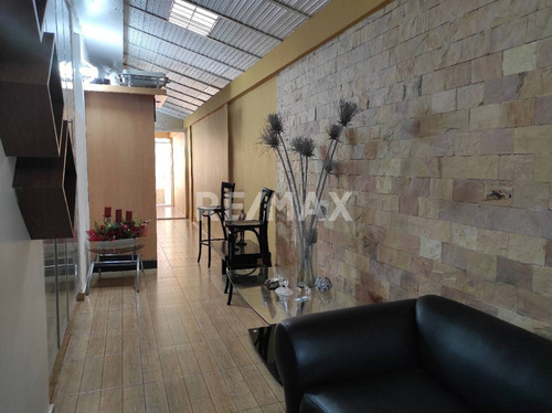 Imagen 23 de 27 de Bella Y Cómoda Casa , Urb. Trigal. Cód.: 132012, 04144841043