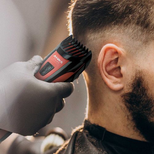 Cortadora De Pelo Y Barba Inalámbrica Aiwa C/ Dial Ajustable Color Rojo Y Negro