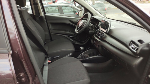 Imagen 2 de 17 de Fiat Cronos 1.3 Drive My23 Mt5 0km 2023