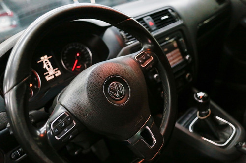 Volkswagen Vento LUXURY 2.5