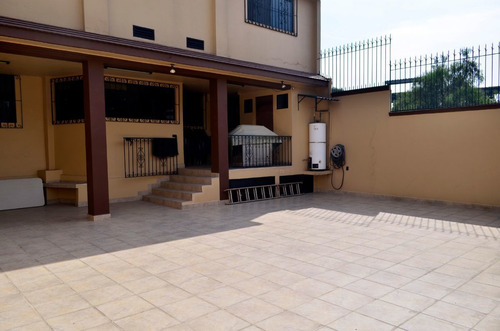 Casa En Venta En Lomas De La Hacienda Av1032
