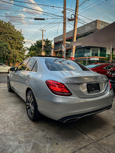 Mercedes Benz C300 2015