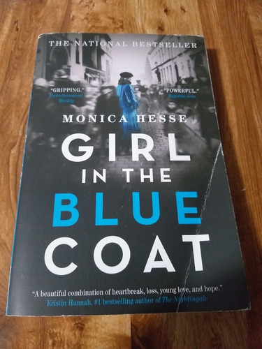 Libro The Girl In The Blue Coat Monica Hesse En Inglés