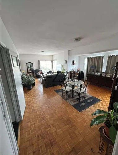 Venta De Lujoso Apartamento De 3 Dormitorios En El Centro