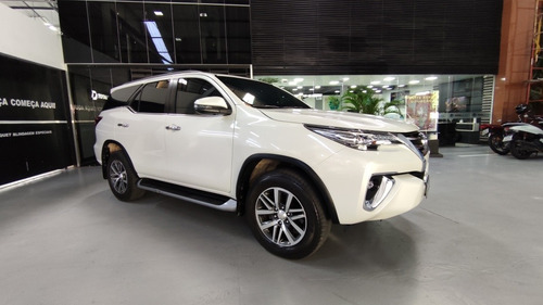 Toyota Sw4 2019 2.8 Tdi Srx 7l 4x4 Aut. 5p