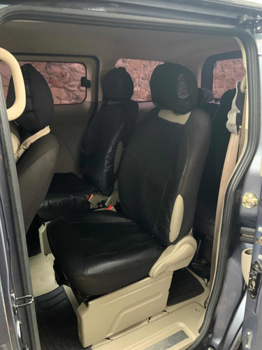 Imagen 8 de 16 de Gonow Starry Van 2015 1.5 Luxury Suv