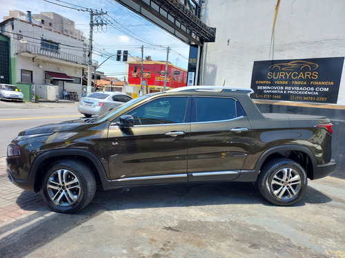 Fiat Toro 2.4 Volcano 16v Flex 4x2 Aut. 4p