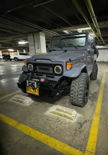 Toyota Macho Carpado Land Cruiser Fj40